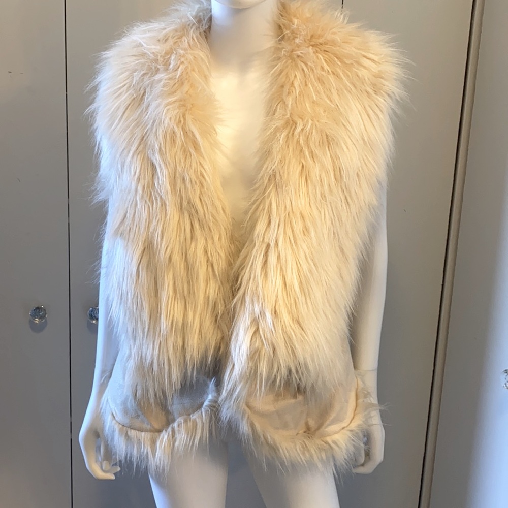 Simply Vera Wang Vest